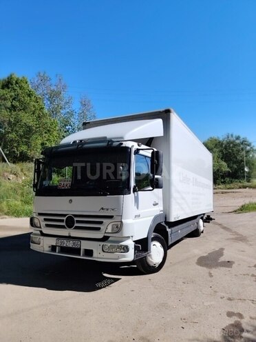 Mercedes Atego 818-5