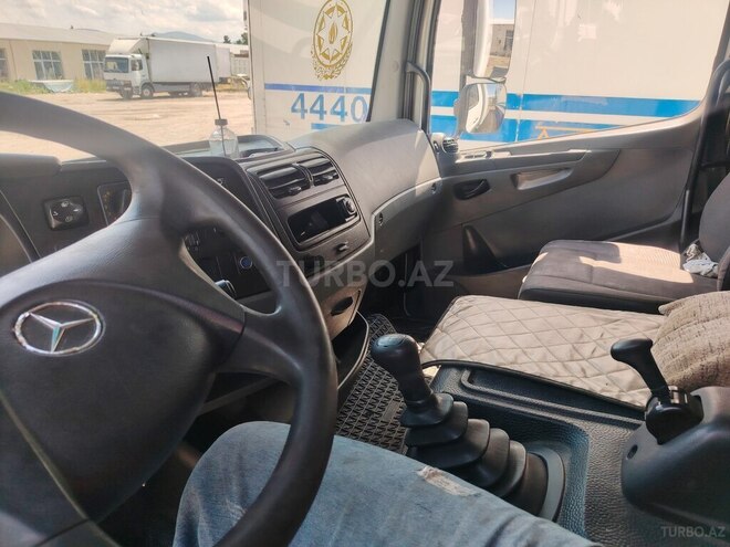 Mercedes Atego 818-8
