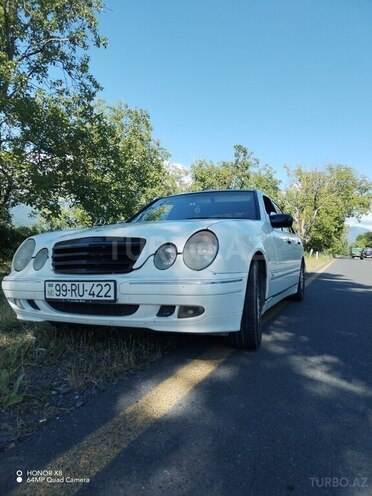 Mercedes E 280 4MATIC-1