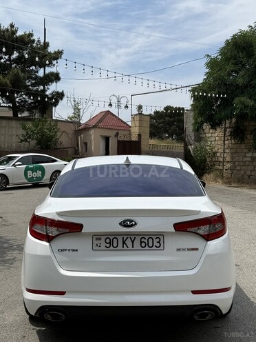 Kia Optima-4
