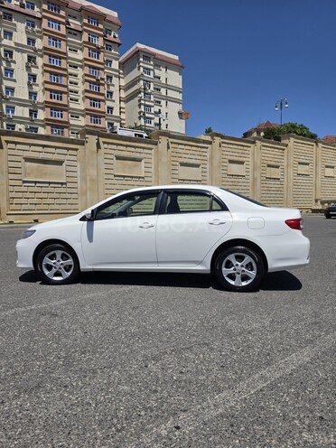 Toyota Corolla-4