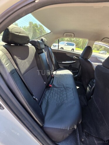 Toyota Corolla-9