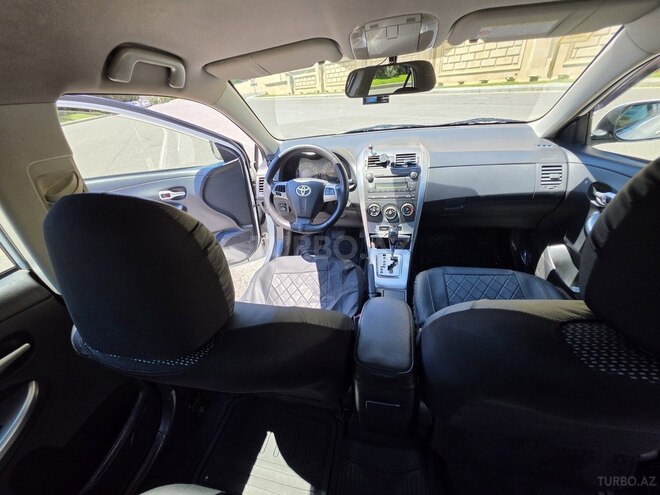 Toyota Corolla-8