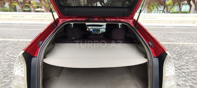 Toyota Prius-9