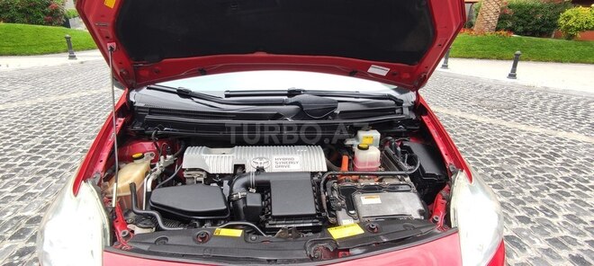 Toyota Prius-16