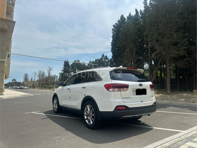 Kia Sorento-2