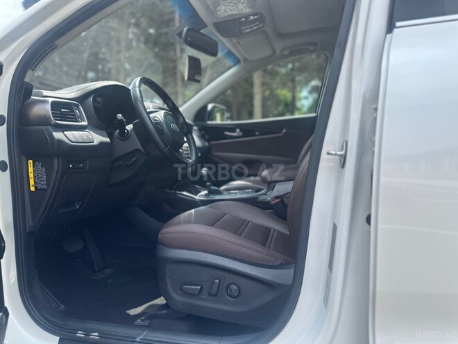Kia Sorento-19