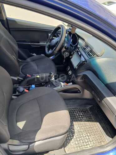 Kia Rio-6