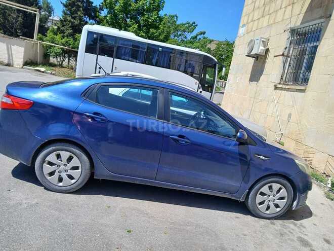 Kia Rio-10