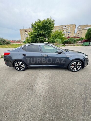 Kia Optima-4