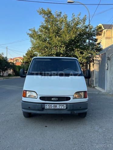 Ford Transit-1