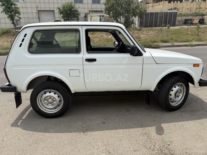 LADA (VAZ) Niva-3