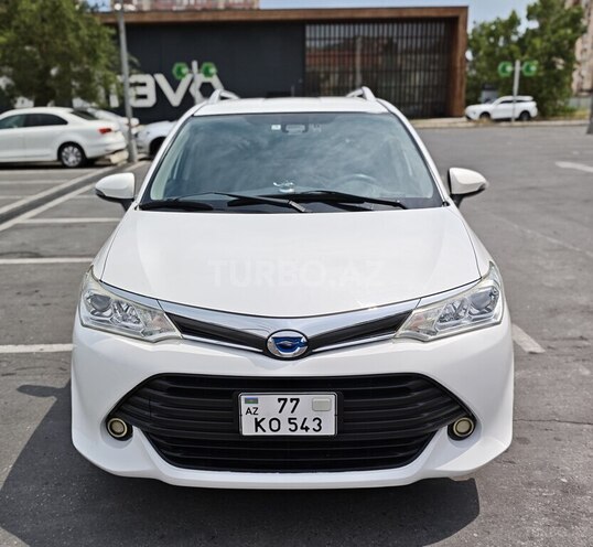 Toyota Corolla Fielder-3