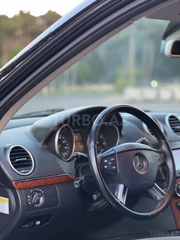 Mercedes GL 450 4MATIC-13