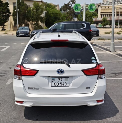 Toyota Corolla Fielder-8