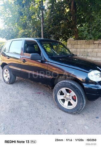 Chevrolet Niva-4