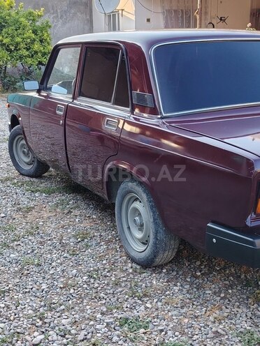 LADA (VAZ) 2107-15
