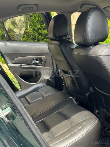 Chevrolet Cruze-9