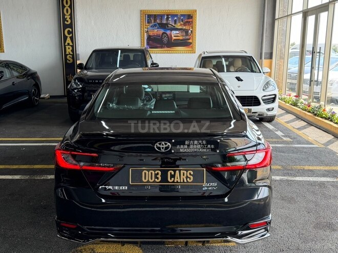 Toyota Camry-13