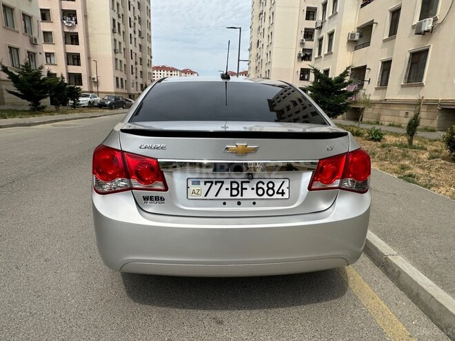 Chevrolet Cruze-8