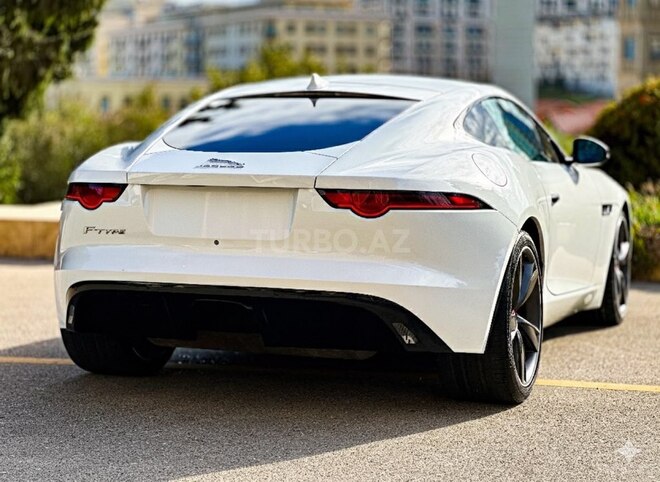 Jaguar F-Type-4