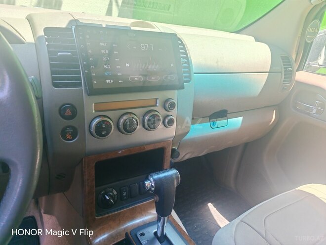 Nissan Pathfinder-12