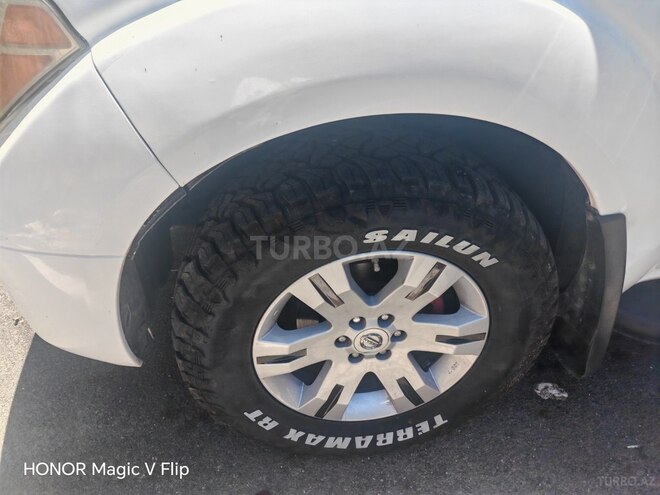 Nissan Pathfinder-4