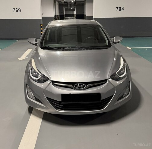 Hyundai Elantra-1