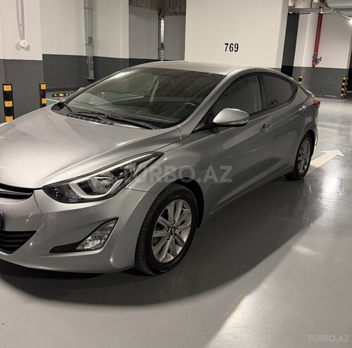 Hyundai Elantra-5