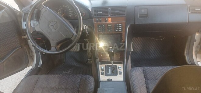 Mercedes C 180-6