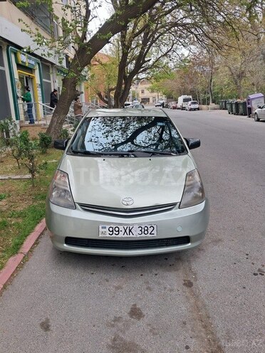 Toyota Prius-1