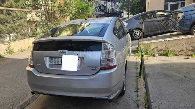 Toyota Prius-3