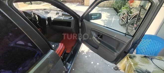 BMW 318-15