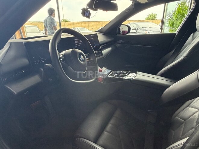 BMW 530-3