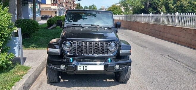 Jeep Wrangler-1