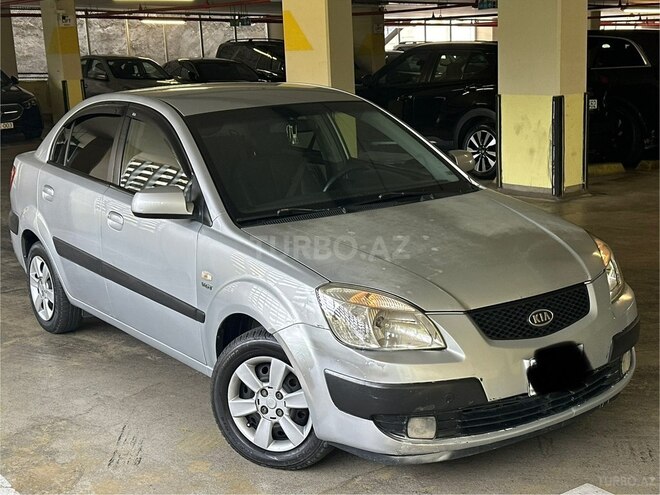 Kia Rio-5
