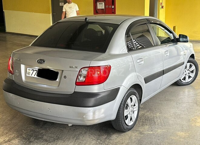 Kia Rio-2
