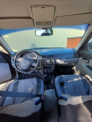 LADA (VAZ) Priora-8
