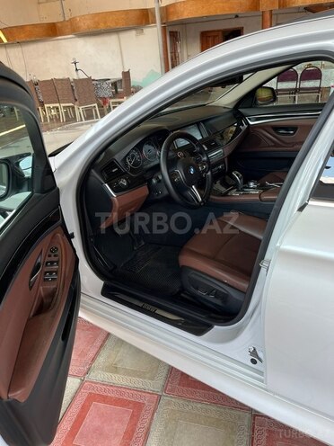 BMW 528-9