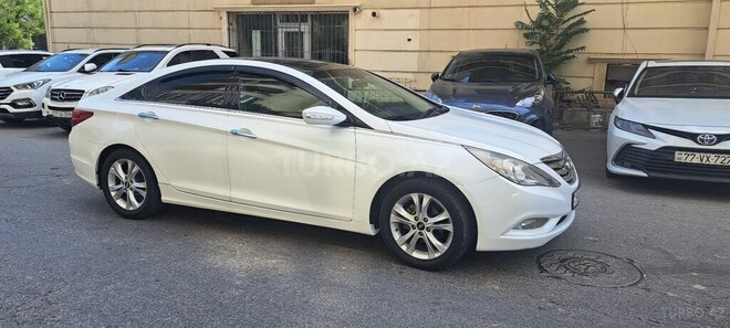 Hyundai Sonata-6