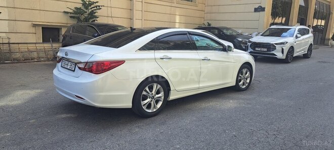 Hyundai Sonata-7