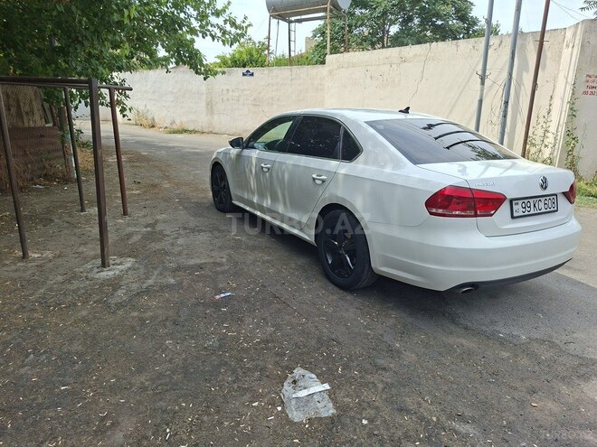Volkswagen Passat-5
