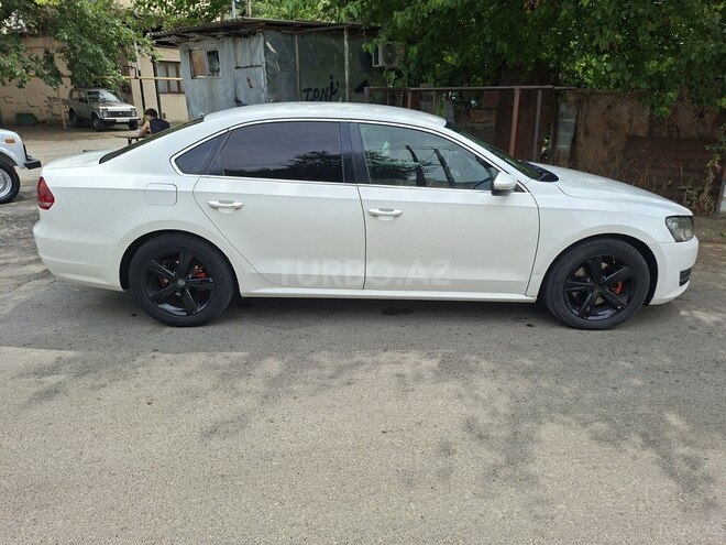 Volkswagen Passat-4