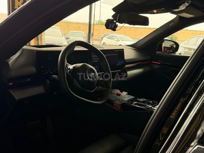 BMW 530-32