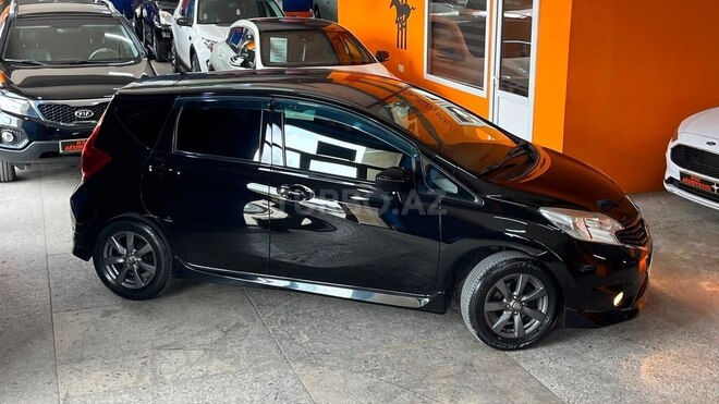 Nissan Note-5