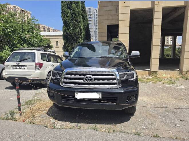 Toyota Sequoia-1