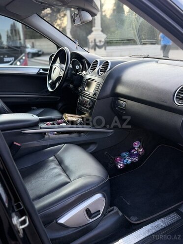 Mercedes ML 350 4MATIC-7