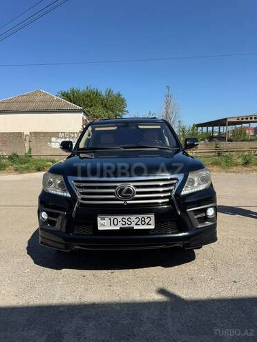 Lexus LX 570-1