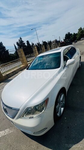 Lexus LS 460L-2