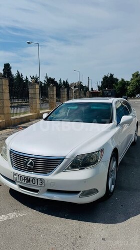 Lexus LS 460L-7